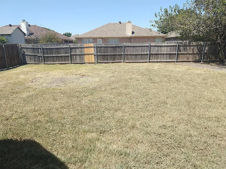 6004 Harwood Crossing Dr — Photo 21