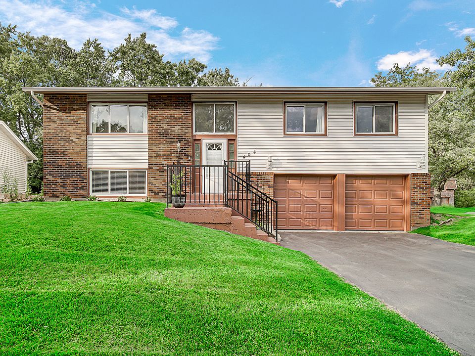 1st image of 404 Assembly Dr