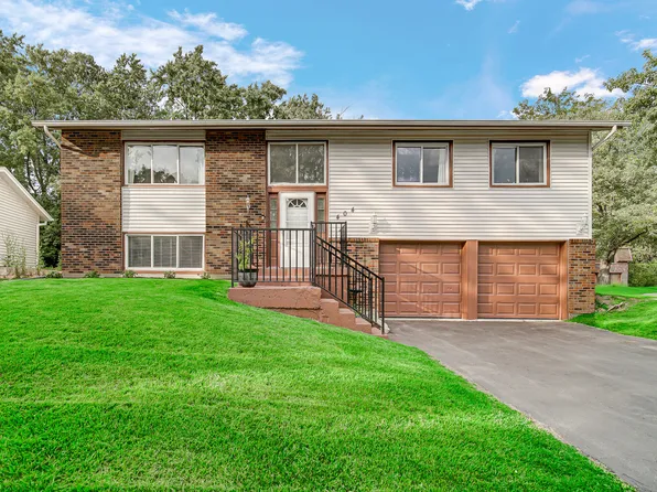 404 Assembly Dr, Bolingbrook, IL 60440