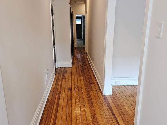 5th image of 3841 Shenandoah Ave #1F