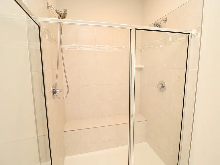 1242 Channing Park Cir — Photo 31