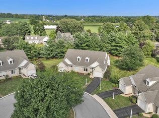 8 Oldham Ct, Lancaster, PA 17602