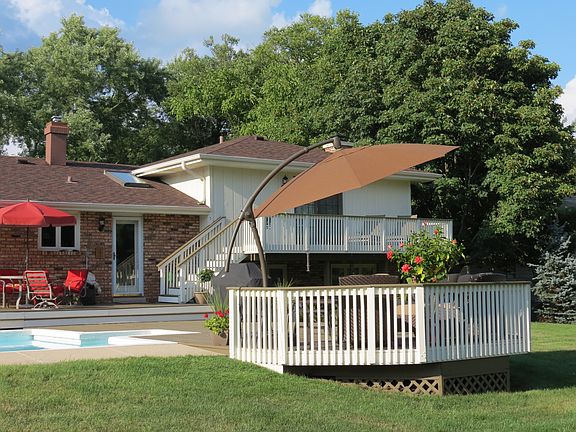 5th image of 35W805 Park Ln