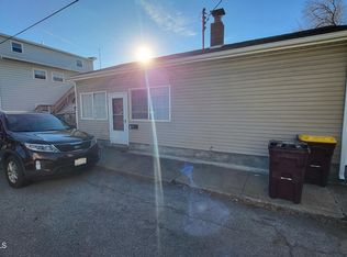 9 Penrose Ave, Mechanicville, NY 12118