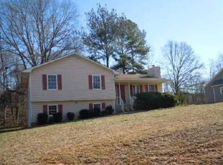 56 Deerfield Ln, Carrollton, GA 30116