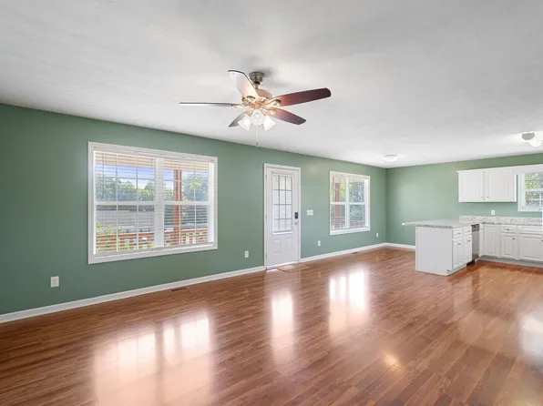 1529 Joanne Cir, Lewisburg, TN 37091