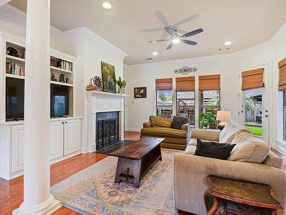 4th image of 13072 Dutchtown Lakes Dr