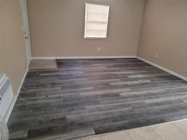 tampa-florida-82036393 picture