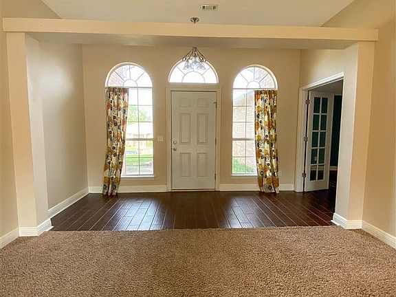 4th image of 2605 Youngwood Ln