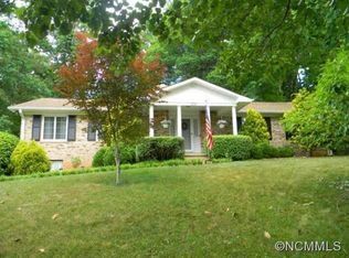 228 Balsam Rd, Hendersonville, NC 28792