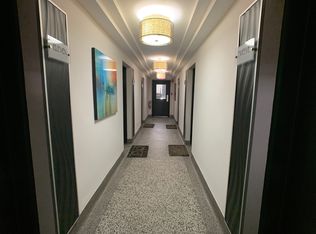 340 Cooper St., Ottawa, ON K2P 0G7