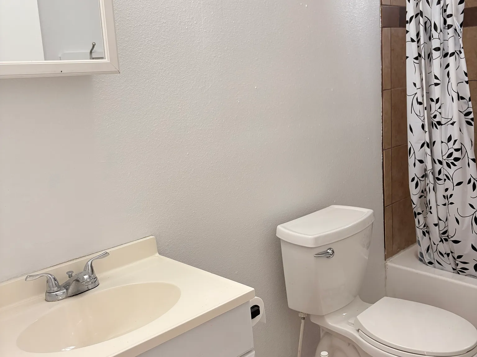 1240 E Nettie Ave — Photo 3