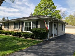 4009 Wilke Rd, Rolling Meadows, IL 60008