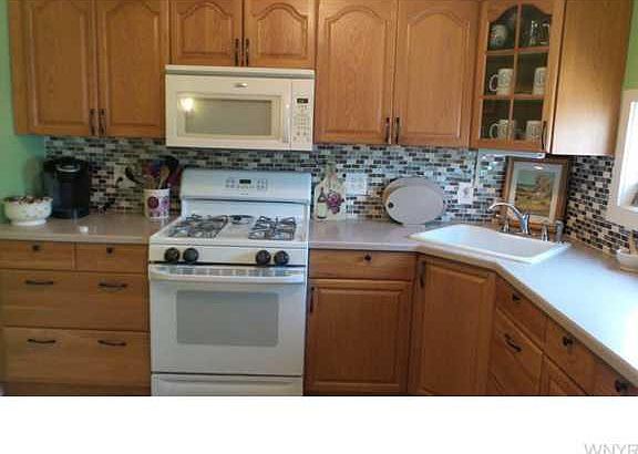 2nd image of 54 Cheltenham Dr