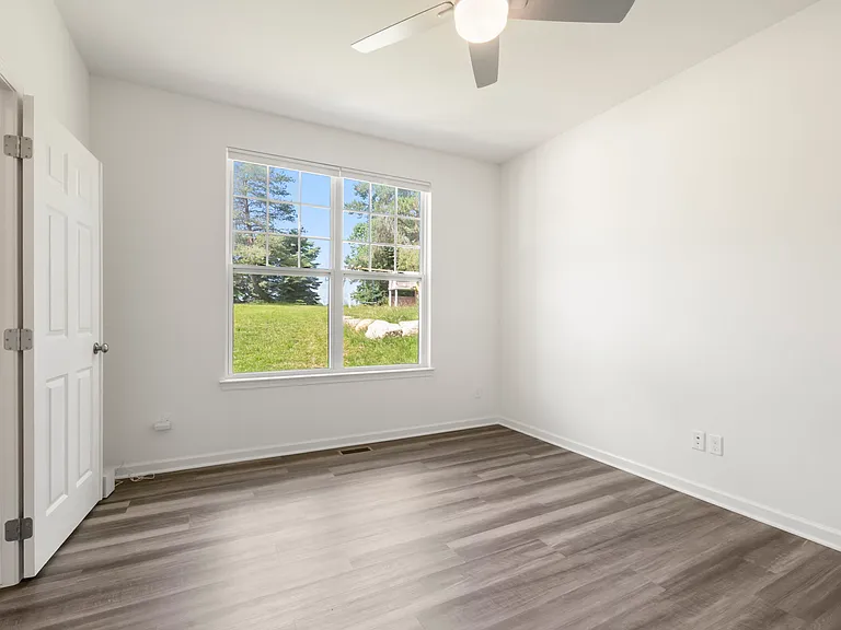 63770 Dequindre Rd — Photo 12