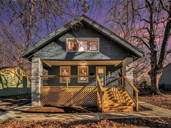 8115 Lydia Ave, Kansas City, MO 64131