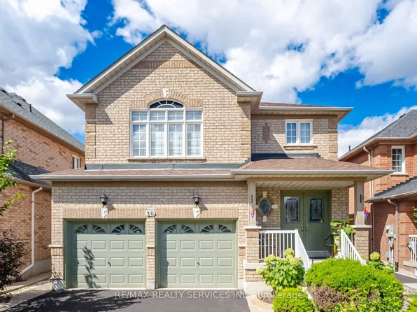 30 Maple Beach Cres, Brampton, ON L7A 2T8