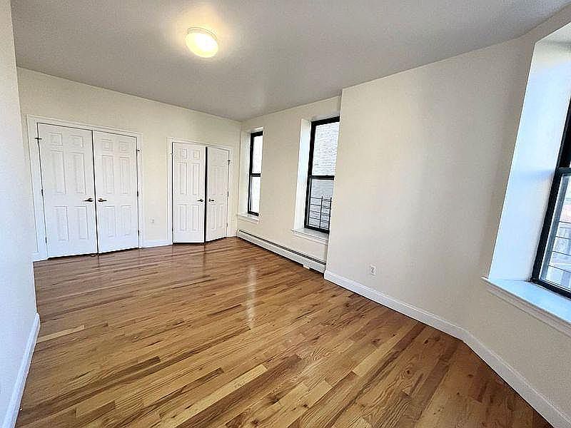 1st image of 300 W 112th St #4B
