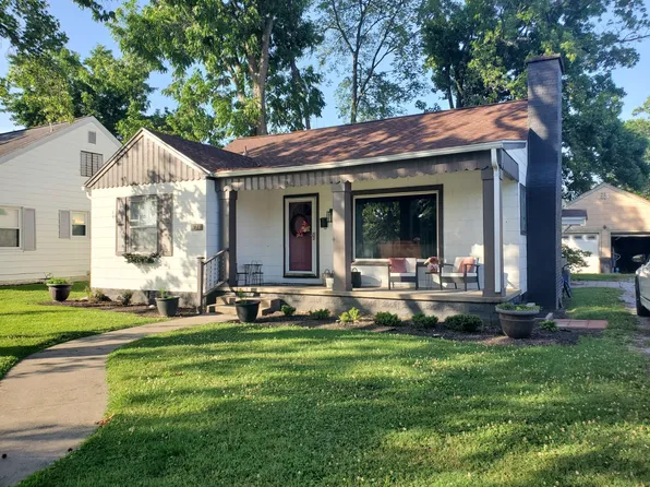 128 11th St, Carmi, IL 62821