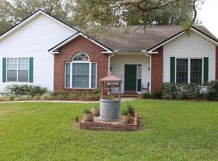 935 Hidden Dr, Lakeland, FL 33809