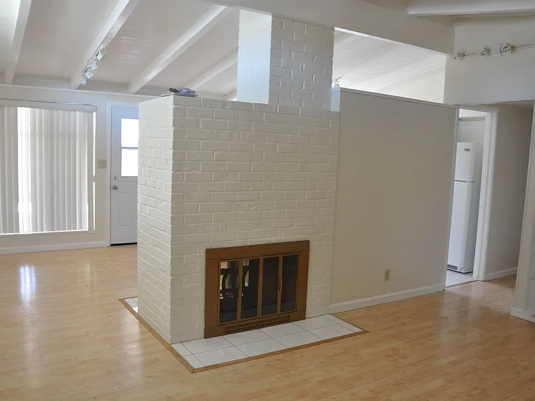 1218 Sandia Ave — Photo 5
