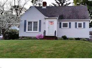 97 Arlington Cir, Wickliffe, OH 44092