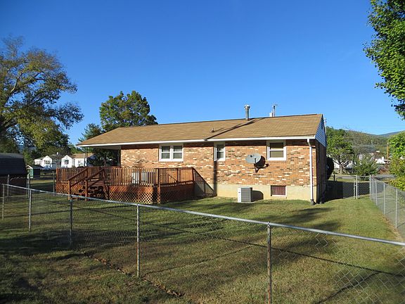 4th image of 308 S Royal Ave