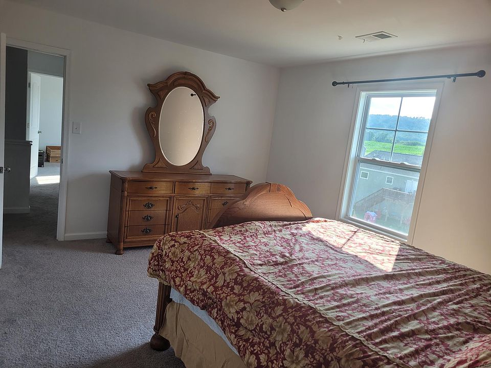 Bedroom furnished to rent