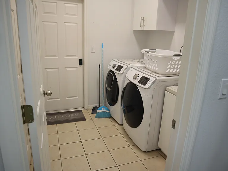 2951 Marbella Dr — Photo 41