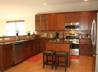 906 Hyde Park Dr, Round Rock, TX 78665