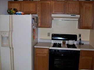 4th image of 1690 Amber Dr