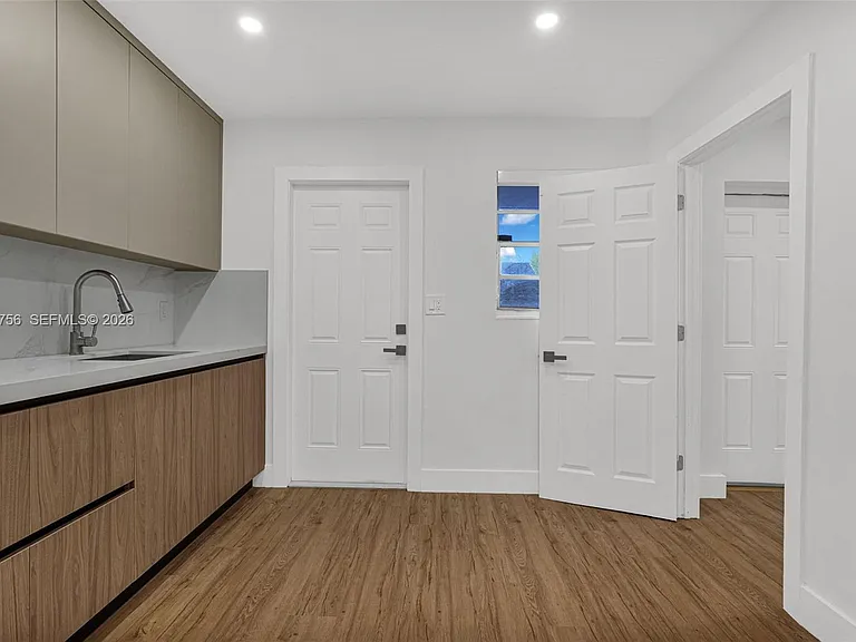 8201 SW 42nd St — Photo 46
