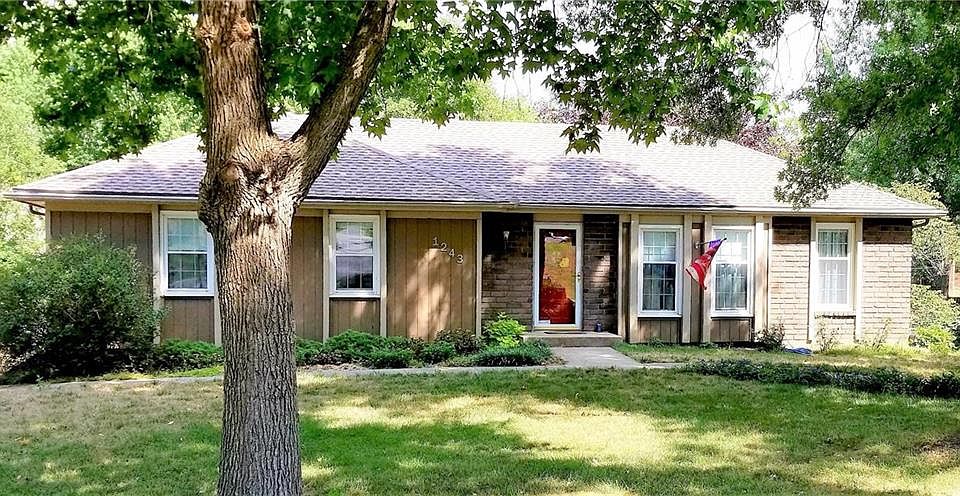 1st image of 1243 NE 81st St