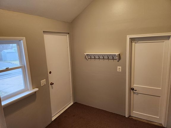 2nd image of 124 Washington Blvd