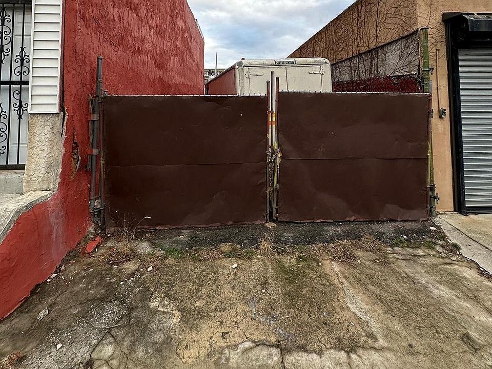 1st image of 1911 E Cumberland St