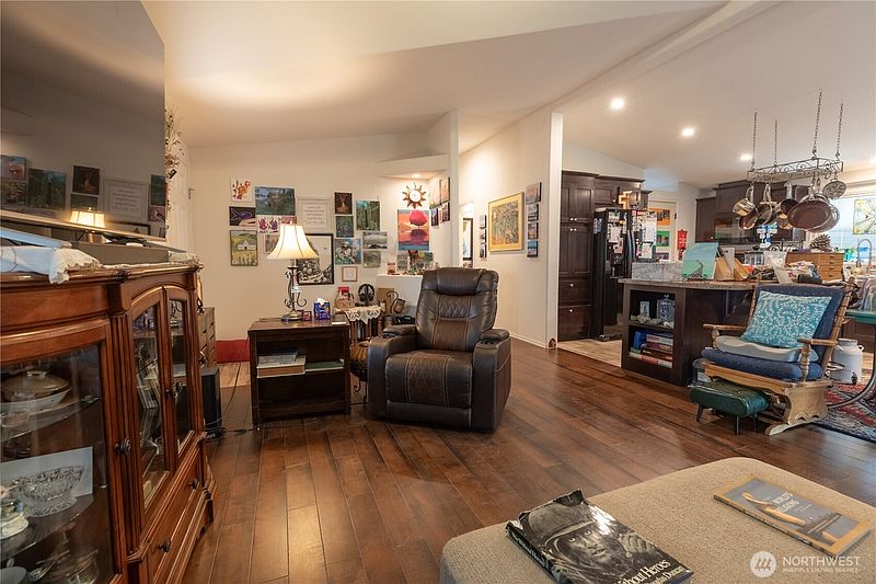 5th image of 41 Johnson Road