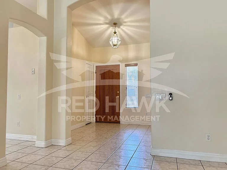 3863 E Linda Ct — Photo 4