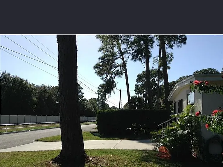 501 Orange Grove Ave S — Photo 18