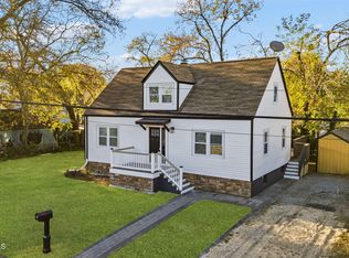 5 Johnson Ter, Hazlet Township, NJ 07734