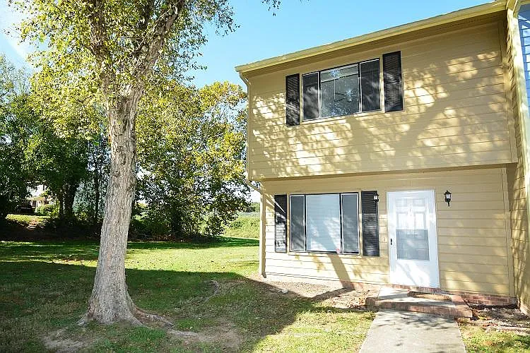 800 Fargo St #C1 — Photo 1