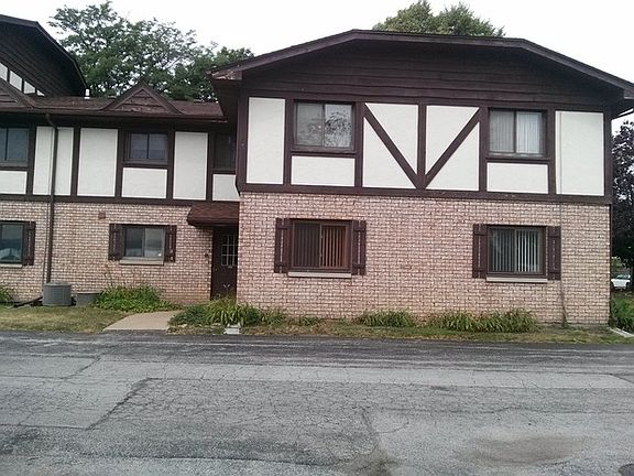 3rd image of 2821 Glenwood Lansing Rd APT 201