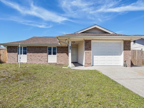 208 Acme Ln, Lynn Haven, FL 32444