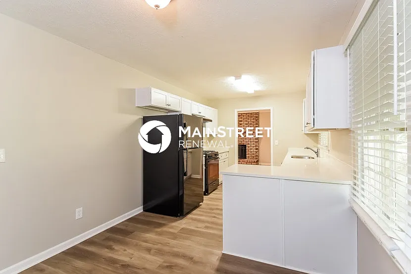 5613 Woodland Drive — Photo 4