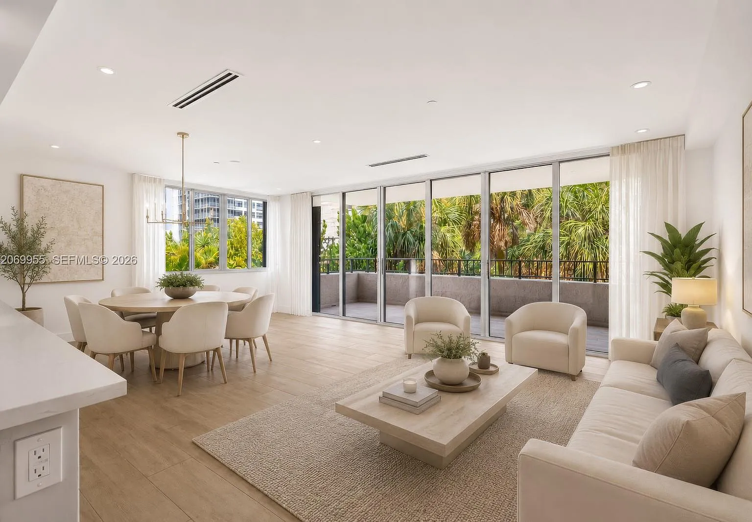 Key Colony No 2 Condo — Photo 1