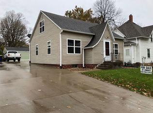 511 Lincoln St, Pella, IA 50219