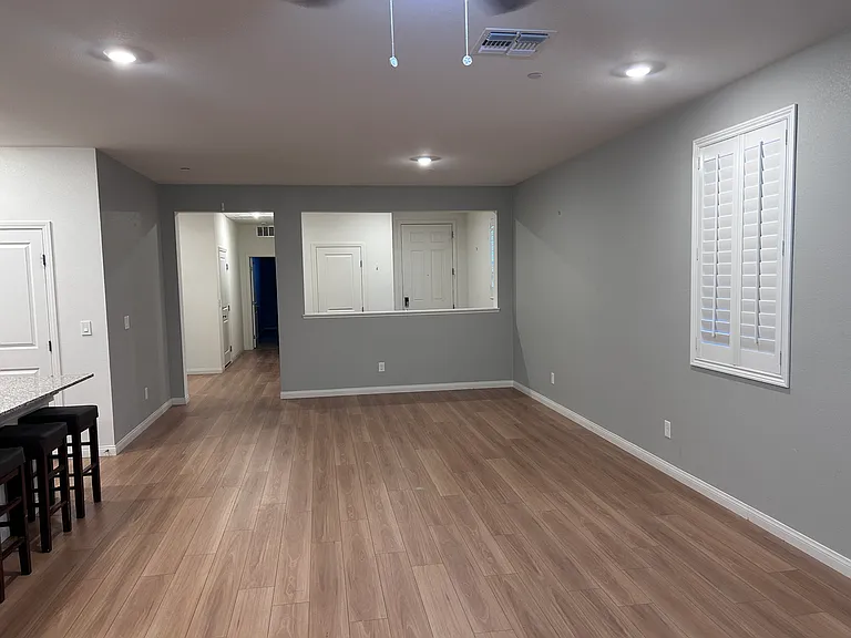 10855 Gentle Crest Ave — Photo 14