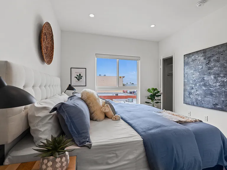The Fairfax Flats — Photo 21