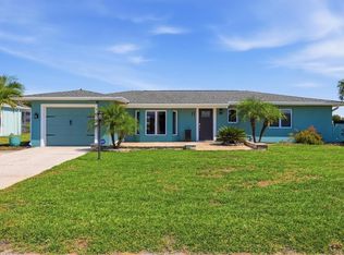 11 Oakland Hills Ct, Rotonda West, FL 33947