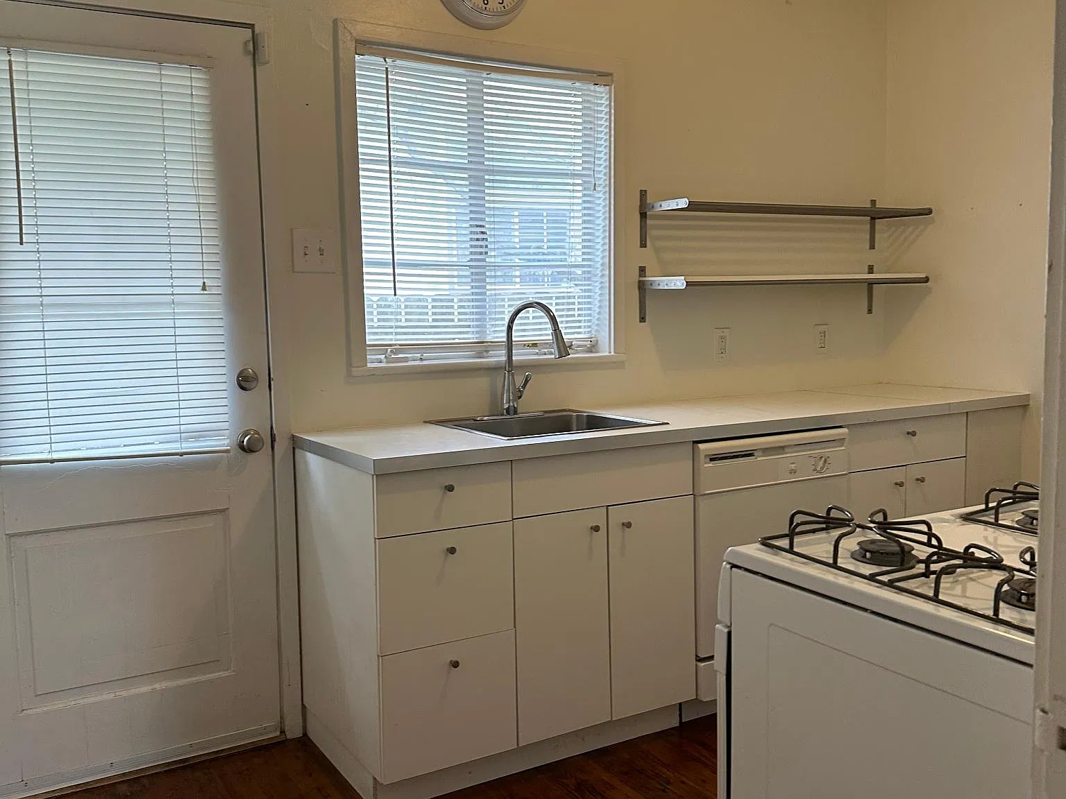 2 bed, $1,675 — Photo 4