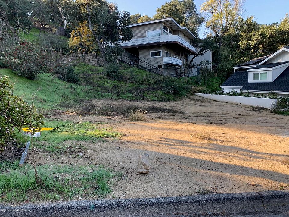 1st image of 2042 Hilldale Dr